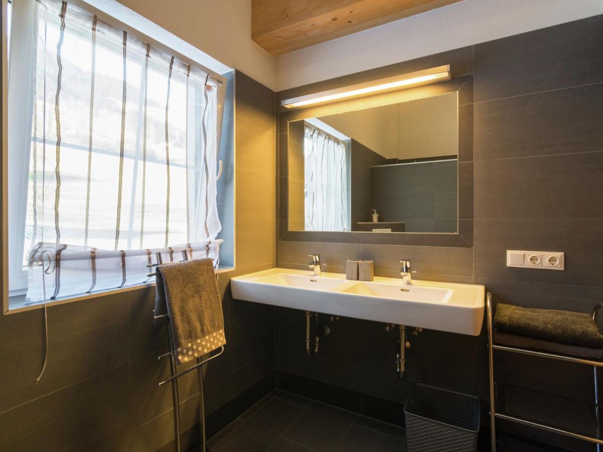 Luxurious Holiday Home With Terrace In Tyrol Brixen im Thale Buitenkant foto